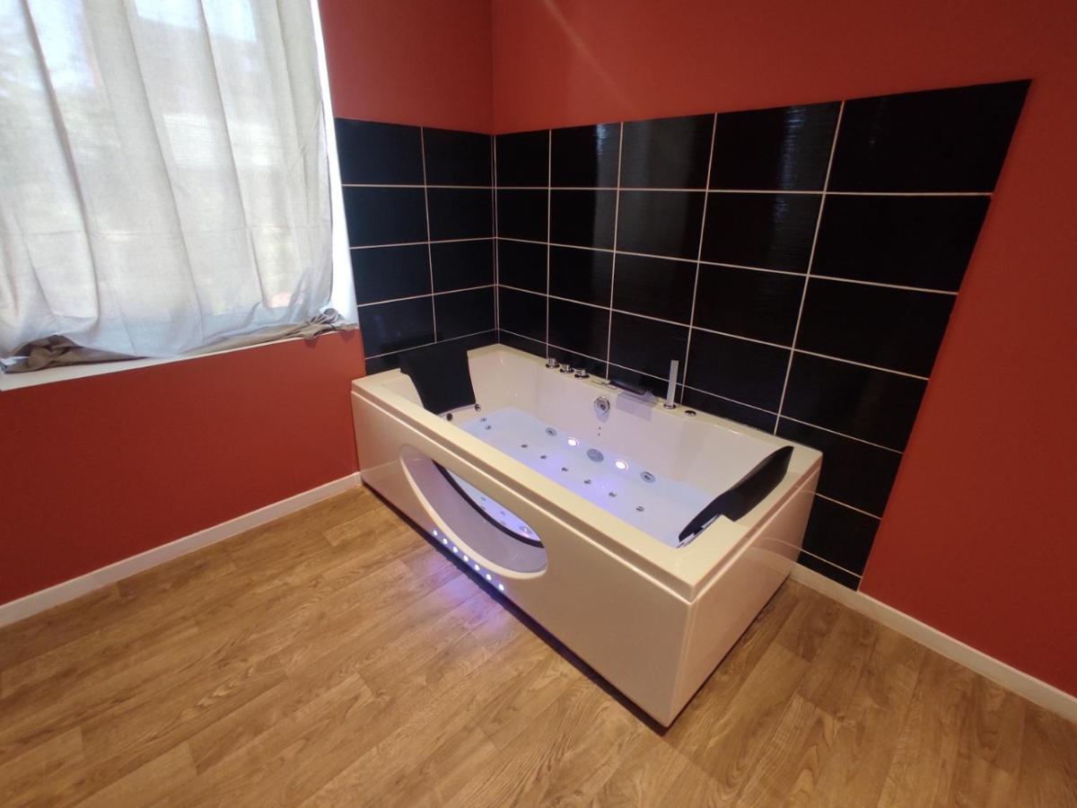 Ng Suitehome - Lille I Centre I Coq Francais - Balneo - Netflix - Wifi Apartment *